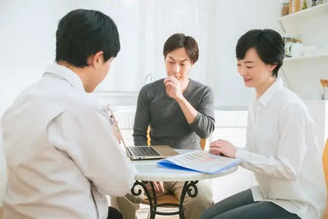 信頼できる蜂駆除業者の選び方と費用相場